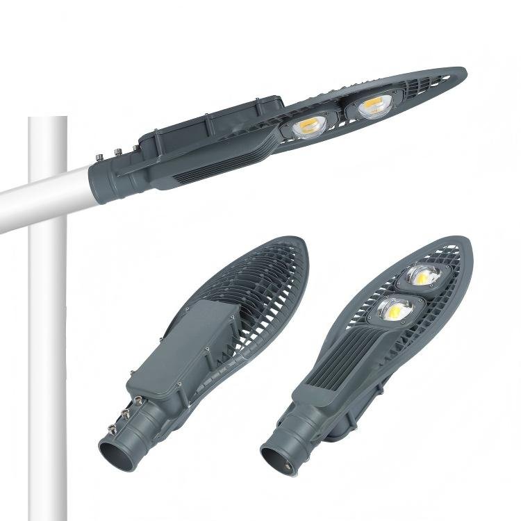 SUNLUX SLST04P100 all in one solar street light perspective view