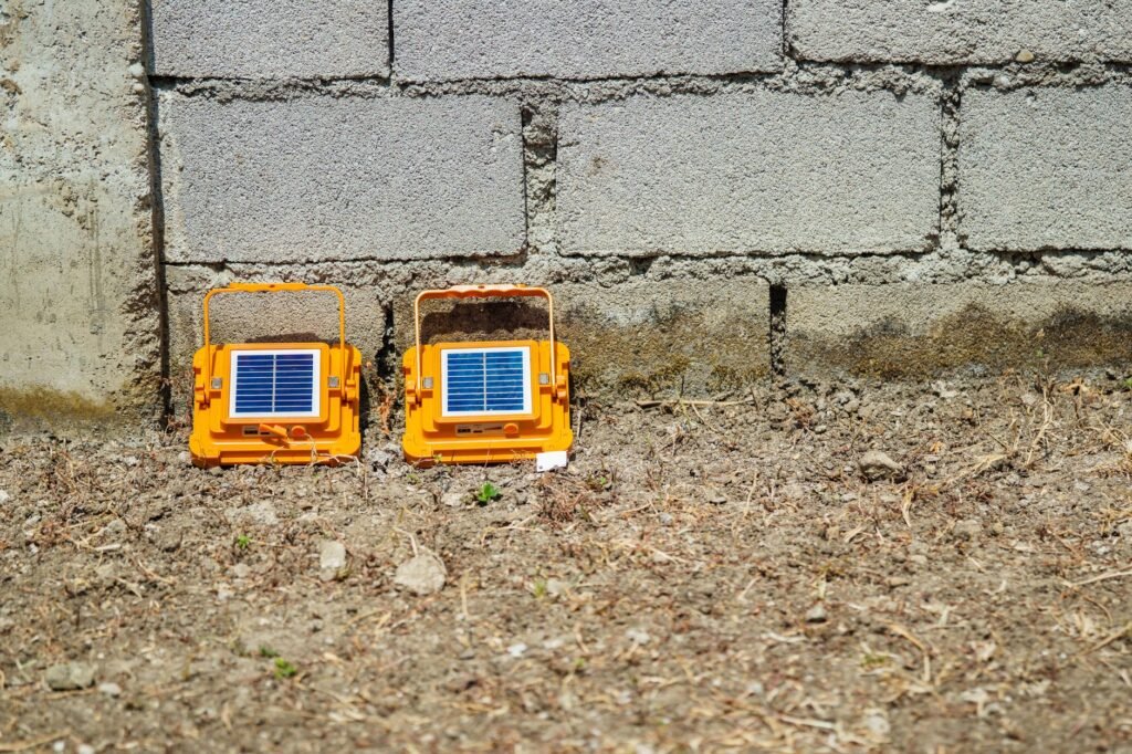 Additional Illustration of How Do Solar Street Lights Work: Components, Wiring & Power Flow